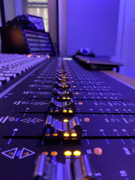 Mosquito Giant top actress photo