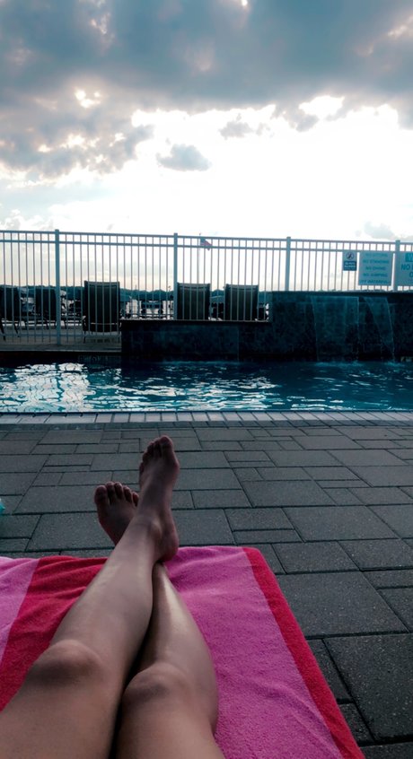 Alana Rose model photo