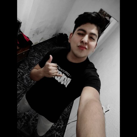 shemale fucks girl onlyfans free naked pics