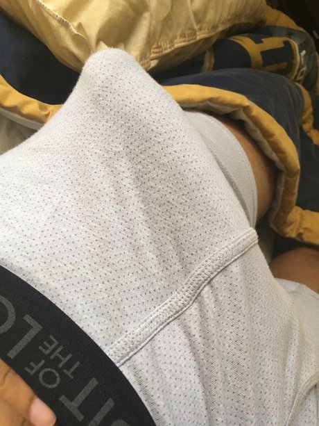 Papistroke it_ erotic actress pics