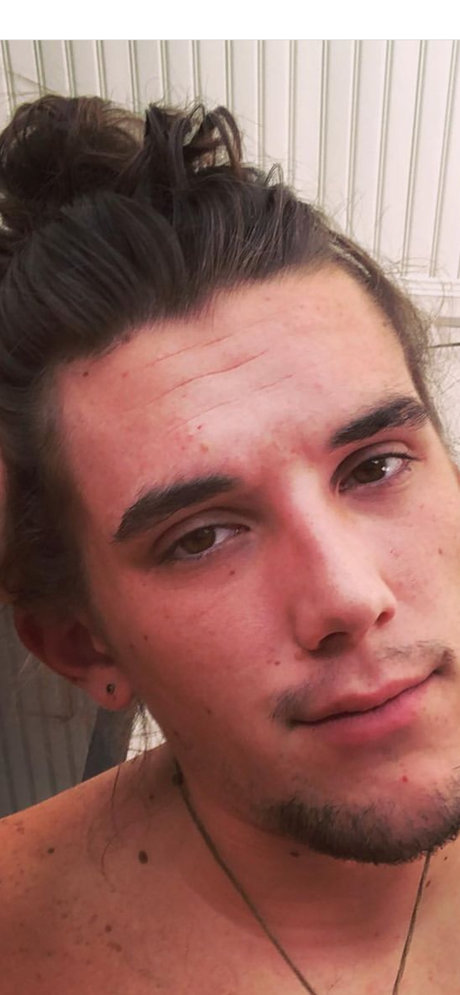 Cade Weeks star hd pic