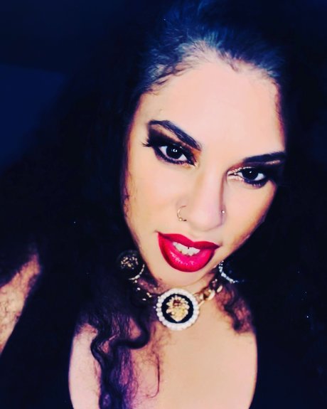 Gorgeous One model perfect photos