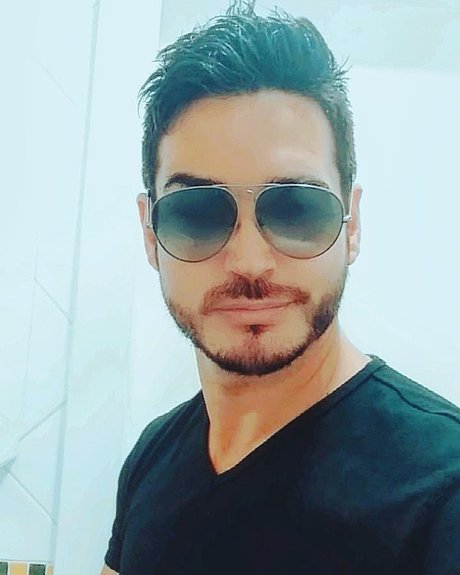 THE FOYAKER exclusive star images