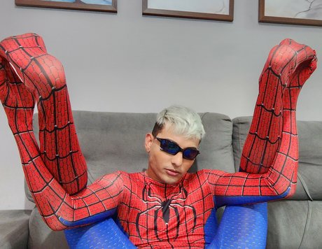 Vinnyzau pornstar nude image