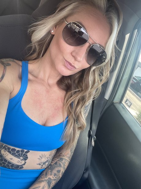 Tall person_ pretty pornstar images