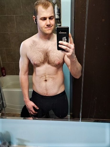 CaptainWood adult star photos