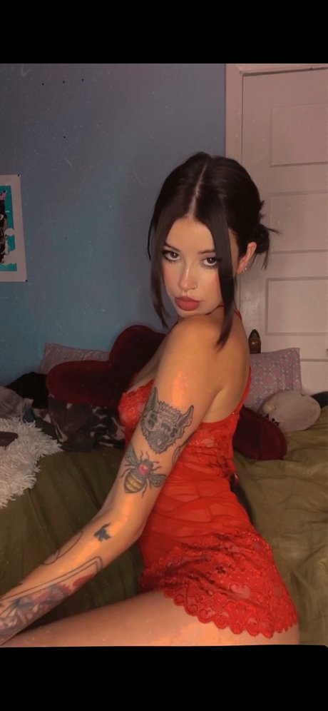 22dove top model photo