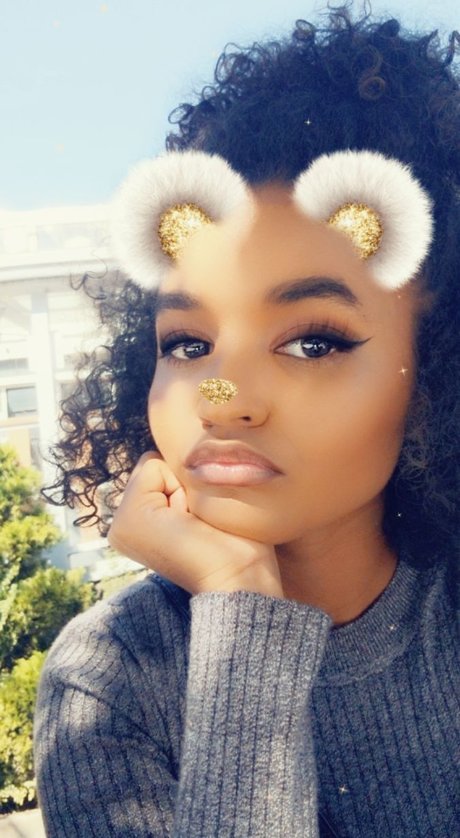 Aqueerius nude star img