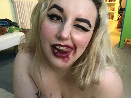 K Babe nude star images