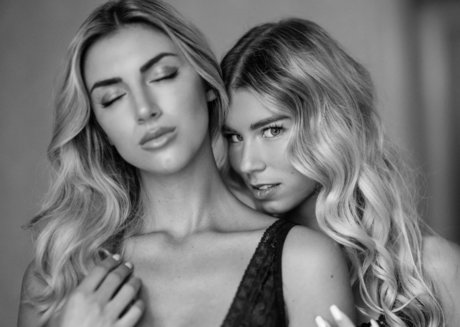 Sister Cash pornographic star pics