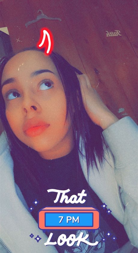 Tinaa Snow star nudes pictures