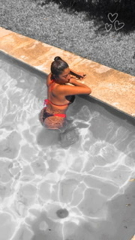 Cristaaal model sex img