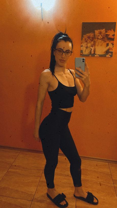 Bruneta Sexy pornstar high quality image