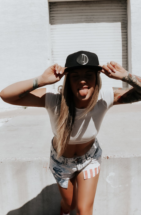 MISTRESS OF THE HOUSE star perfect img