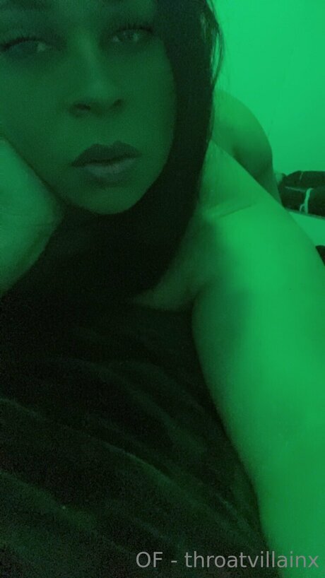 THROAT VILLAIN model art photos