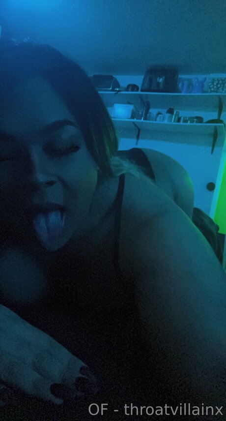 THROAT VILLAIN pornstar high quality gallery