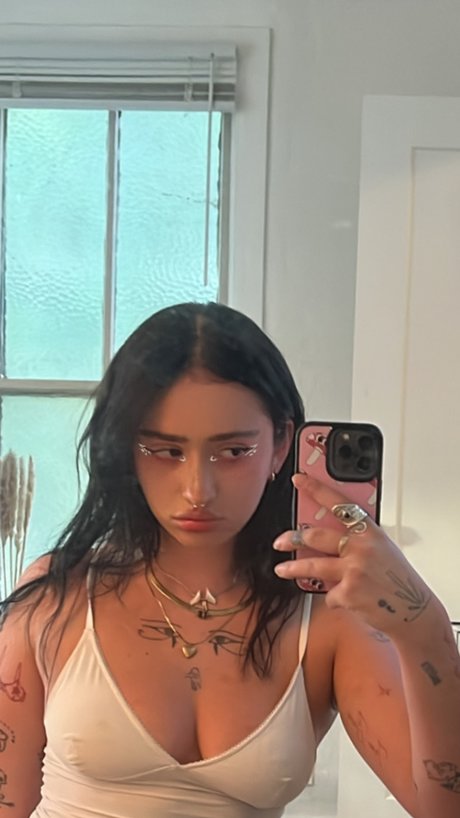 Woulfieloo exclusive model galleries