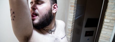 Schne Bear naked model galleries