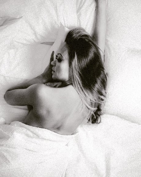 milf yoga onlyfans nude archive