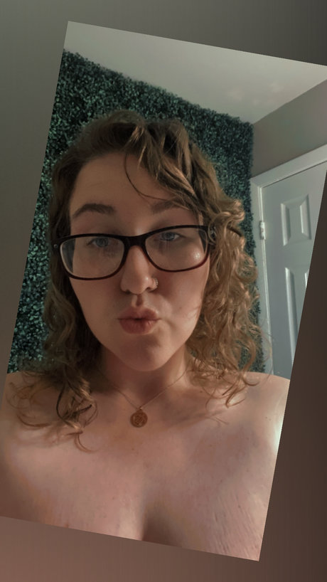 Torri Marie star exclusive picture