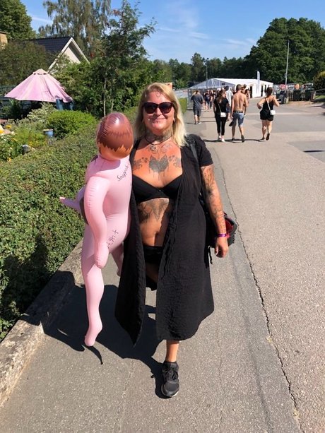 TattoedfreakVIP model adult galleries