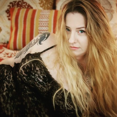 Seven512 star nudes photo