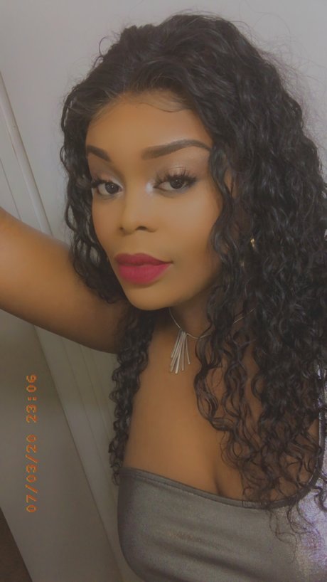 Strweet Biatchh high quality actress img