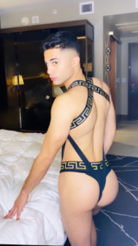 UbI xo sexy star picture