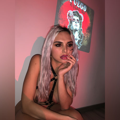 TS MODEL Chilean star nude pic