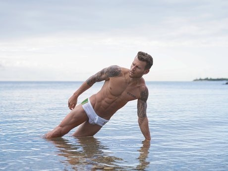 Mainzzz erotic model images