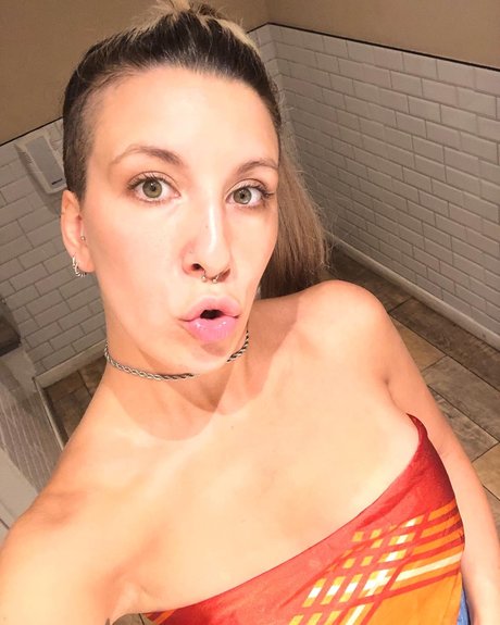 blonde wife onlyfans adult pictures