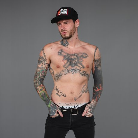 Pinche Chris model erotic img