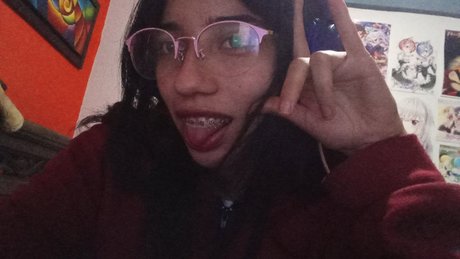 Tania_ model pornographic images