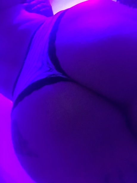 blonde handjob onlyfans beautiful xxx image