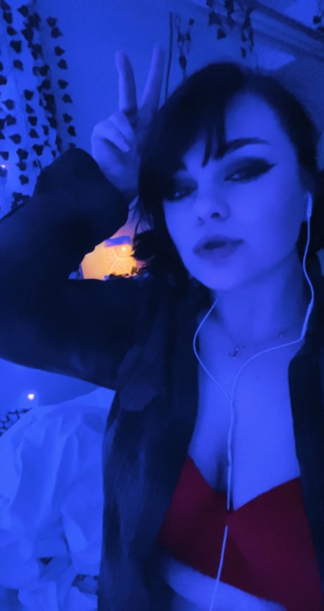 Sunny Belle pornstar exclusive pic