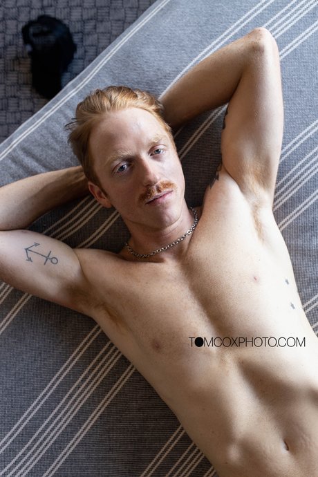 Tom Cox Photography star naked images