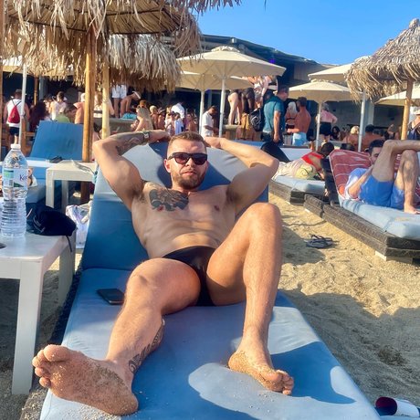 Tiago Fernandes model nice img