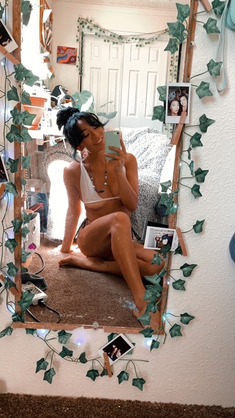 Lil Asian star porn pic