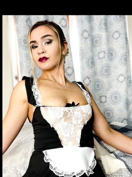 Lucie Rose_ star adult img