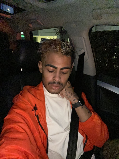 M Cross hot pornstar pics