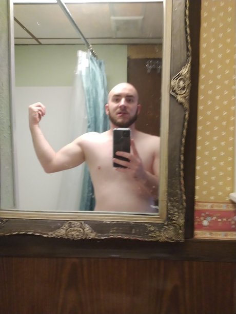 Joseph Yeomans model pornographic pic