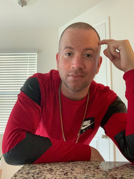 SelfmadeOfficial hot actress pic