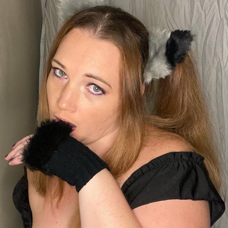 Princess Peech pretty model img