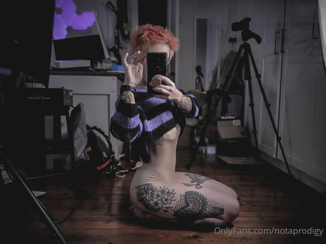 Notaprodigy exclusive model img