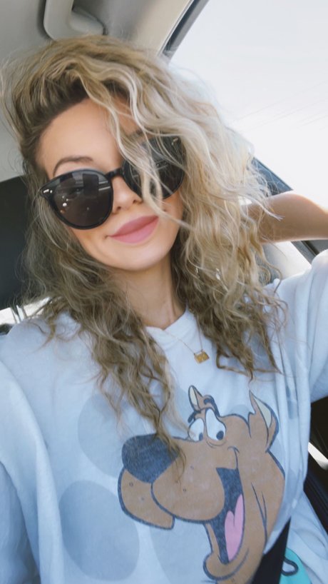 famous onlyfans adult photos