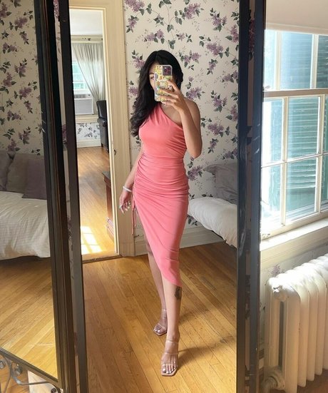 Reyna Morena xxx star img