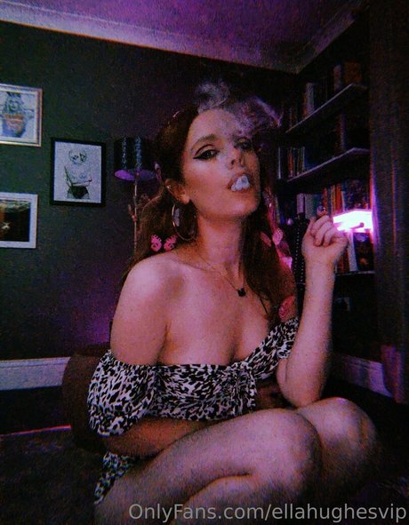 Ella Hughes best model picture