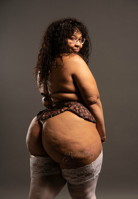 Ricebunny art model image