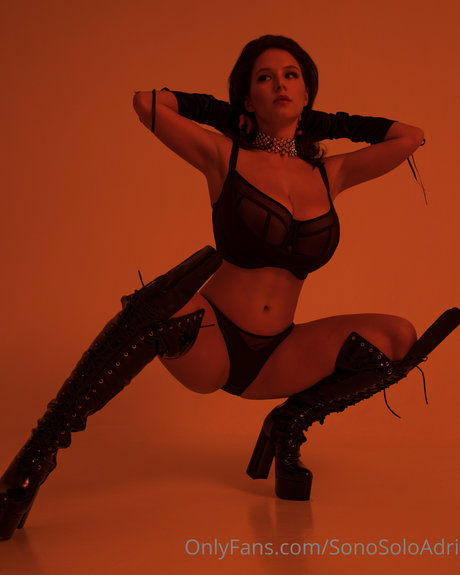 Adriana Fenice nude model pictures