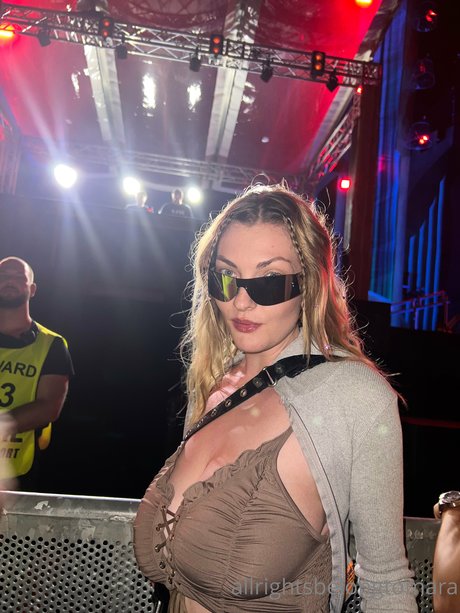 angel maralyn star beautiful pic